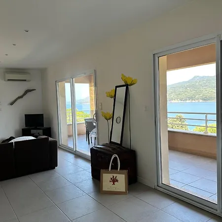 Appartamento Avec Piscine à 50 M De La