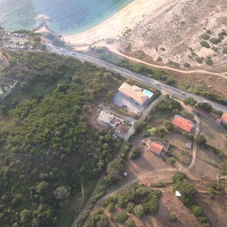Apartment Avec Piscine A 50 M De La