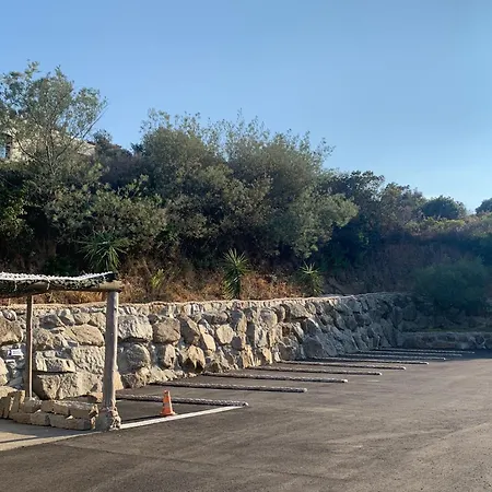 Avec Piscine A 50 M De La