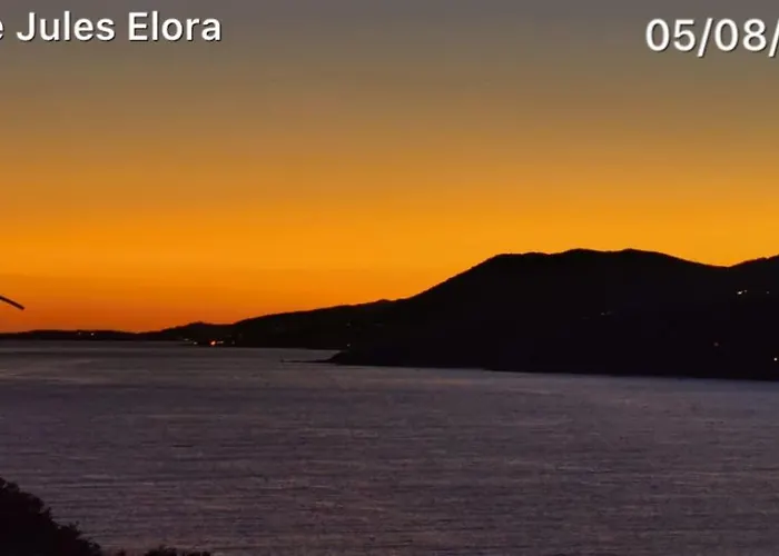 Avec Piscine A 50 M De La 公寓