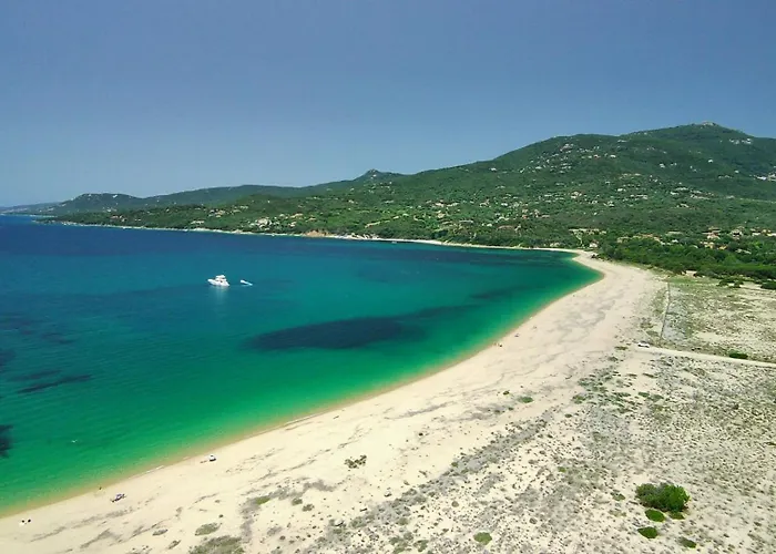 Avec Piscine A 50 M De La