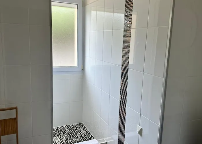 公寓 Avec Piscine A 50 M De La